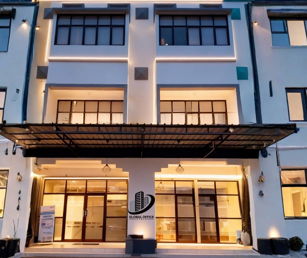 Global Office Space Interior